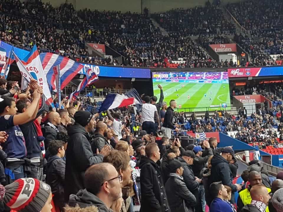 Defensa y justicia x vélez sársfield